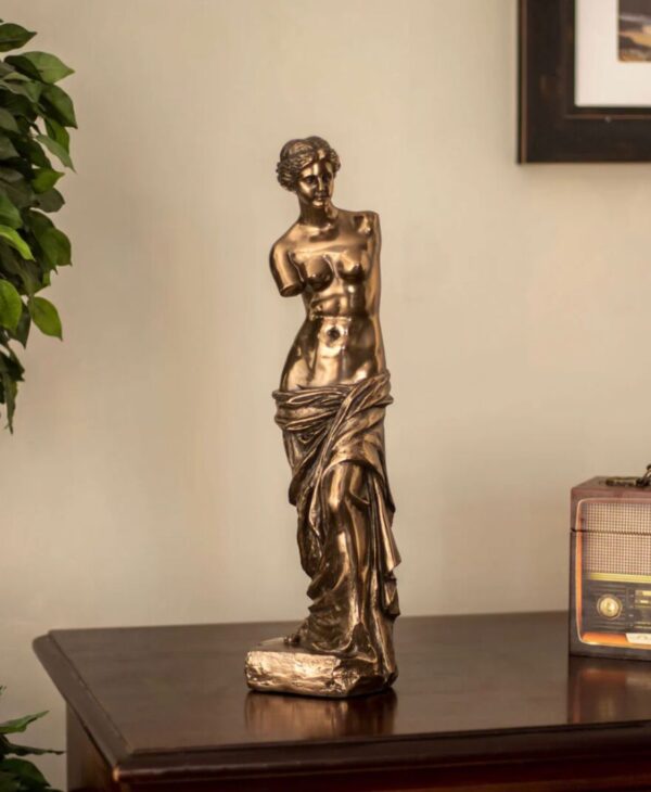 Venus de Milo Statue